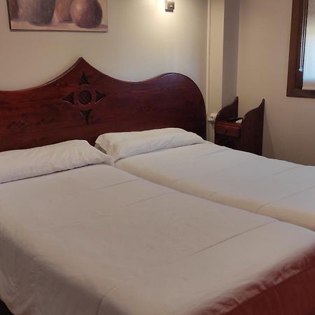 Hostal Suetxe Los Arcos Zewnętrze zdjęcie