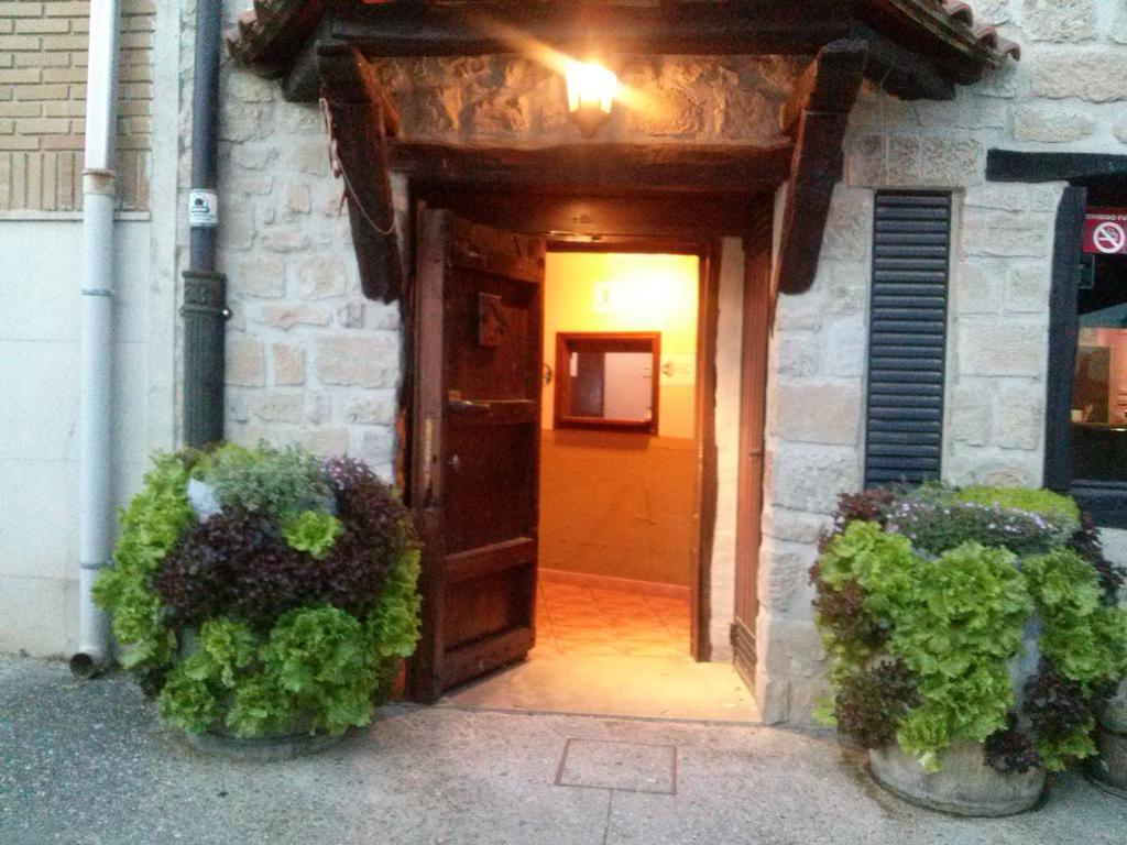 Hostal Suetxe Los Arcos Zewnętrze zdjęcie