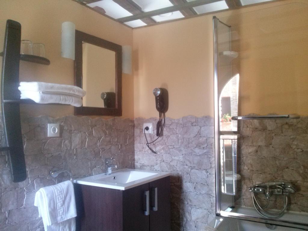 Hostal Suetxe Los Arcos Zewnętrze zdjęcie