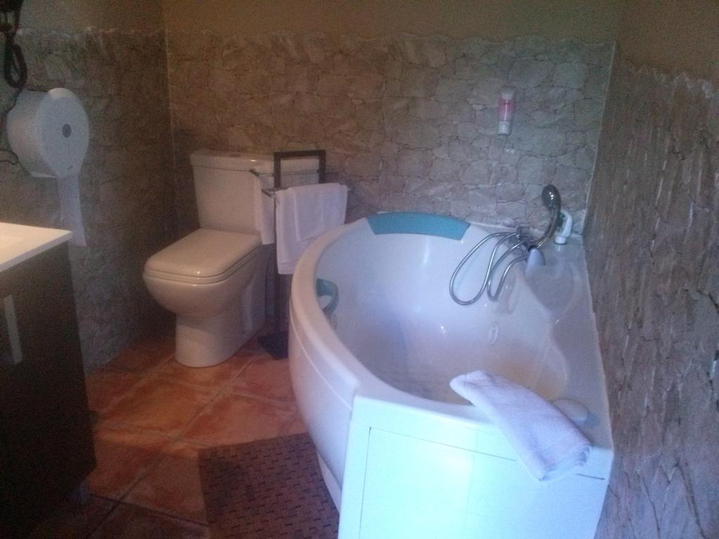 Hostal Suetxe Los Arcos Zewnętrze zdjęcie