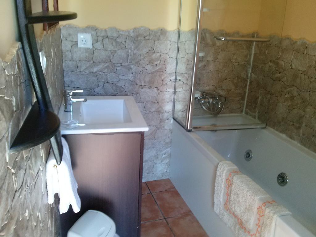 Hostal Suetxe Los Arcos Zewnętrze zdjęcie