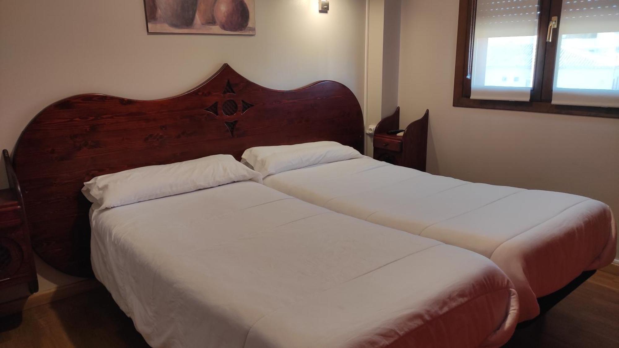 Hostal Suetxe Los Arcos Zewnętrze zdjęcie